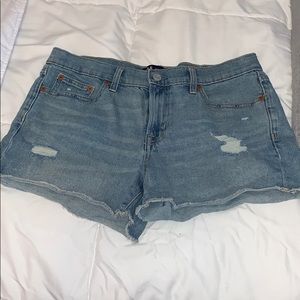 Gap shorts, only worn once!